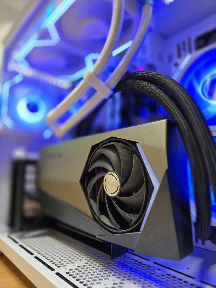 Gaming PC: RTX 4090 24GB