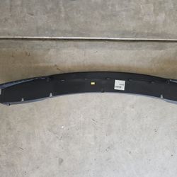 Front Center Bumper Deflector