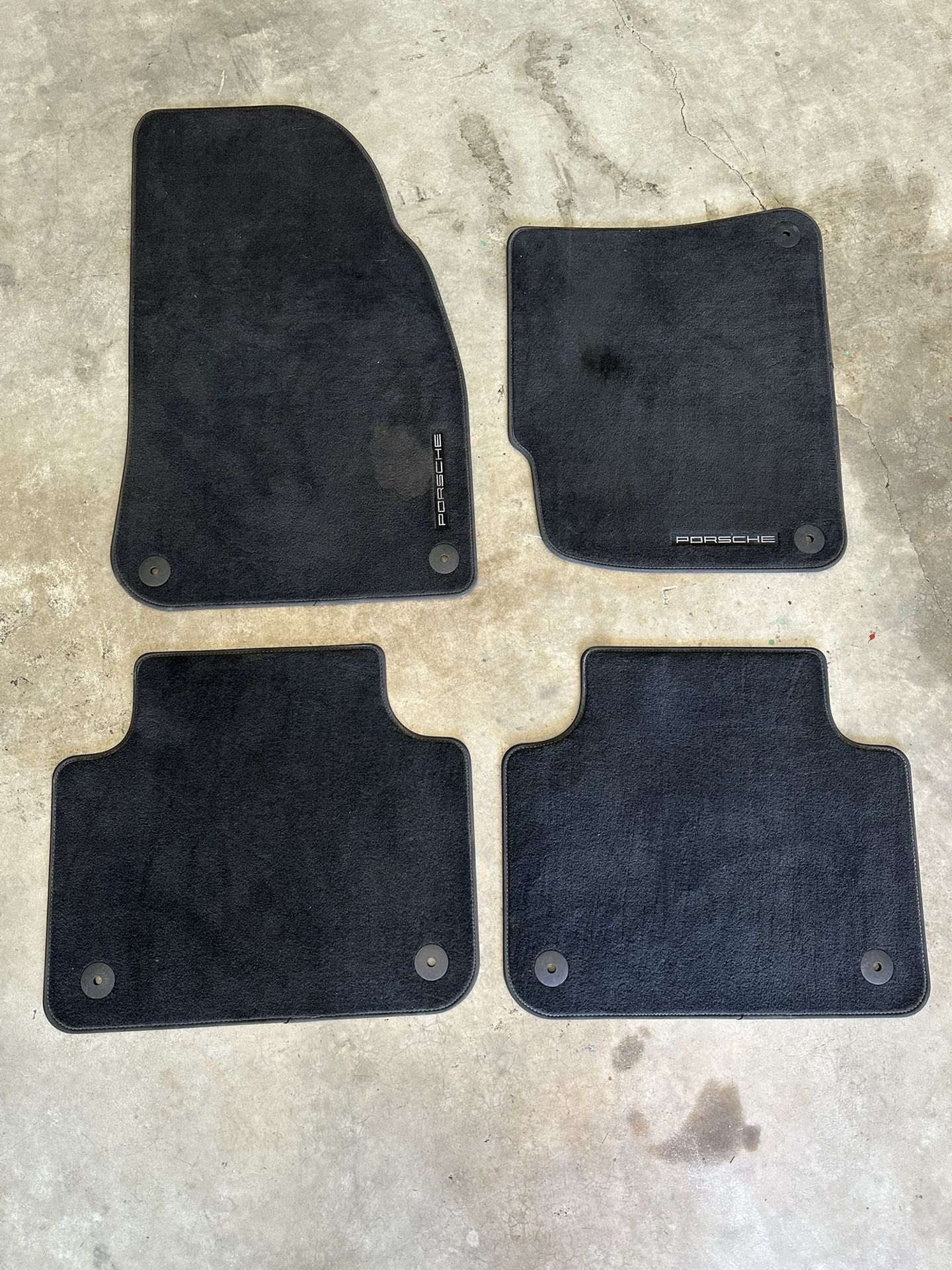 Porsche Cayenne Floor Mats