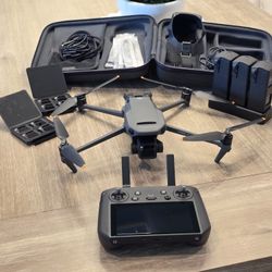 DJI Mavic 3 Cine Premium Combo