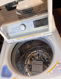 LG Top Load Washer with TurboWash3D – Great Condition