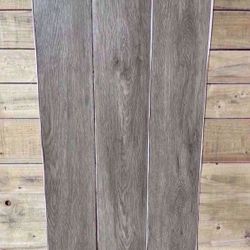 *Sale* TrafficMaster - Taupe Oak 4 MIL x 6 in. W x 36 in. L Peel and Stick Water Resistant Luxury Vinyl Plank Flooring 