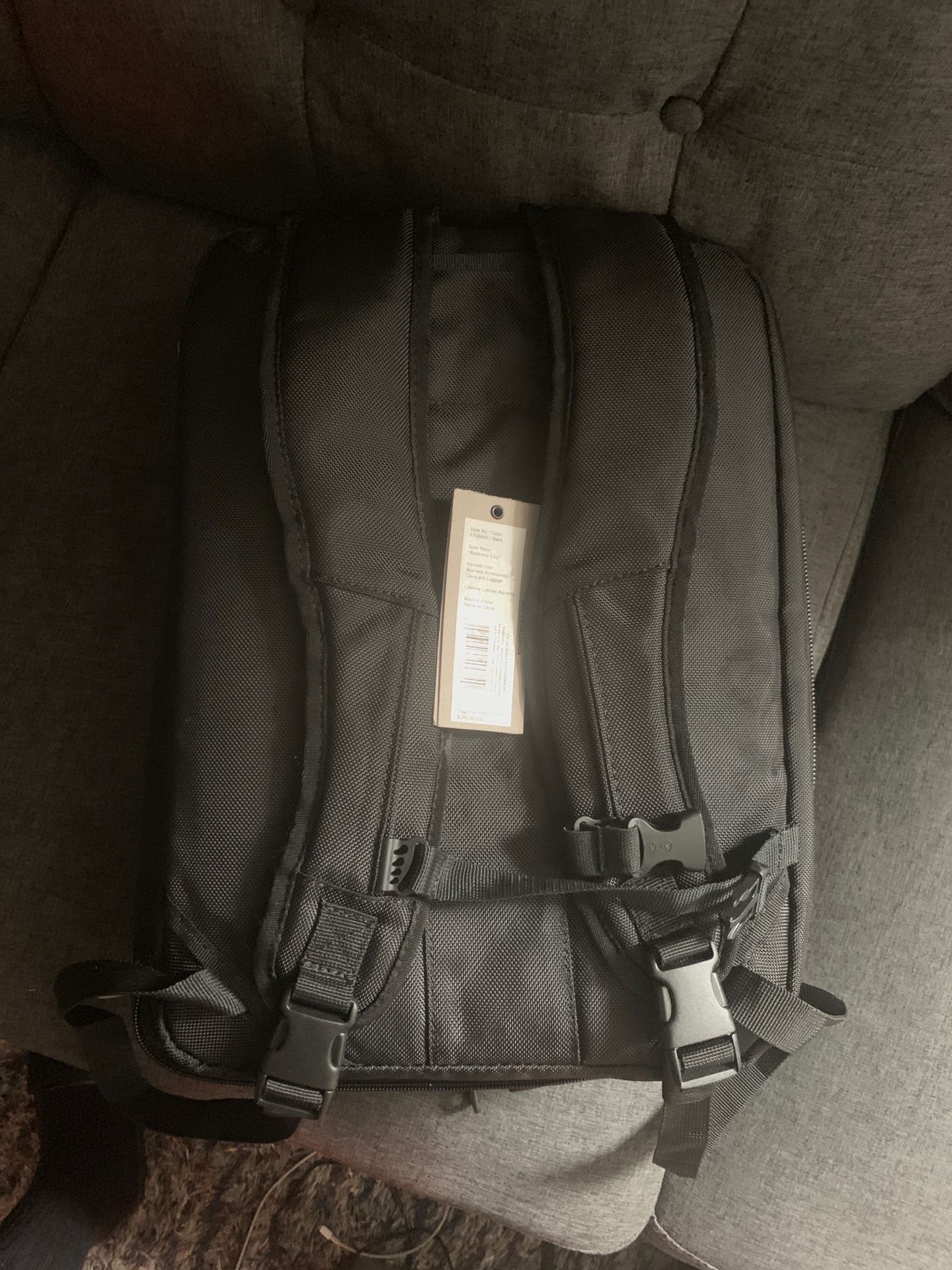 Kenneth Cole Reaction EZ scan laptop bag