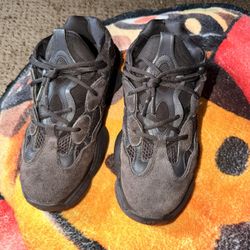 Yeezy 500 utility black
