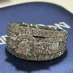 Gorgeous Diamond Ring Christmas Gift 🎁🎄🌲