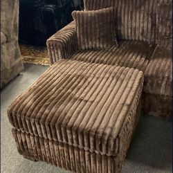 Weekend Bundle Deal ✨ 75 Inch Smart TV With 3 PC Sectional Sofa - Brown Or Black $998