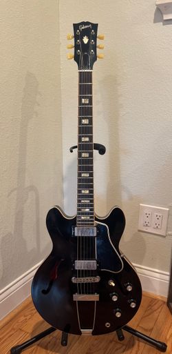 Gibson 390 – Fully Hollowbody Electric Guitar – All Original