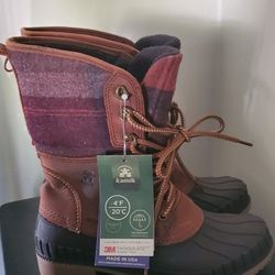 New Kamik Boots Size 6 Women's 
