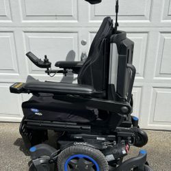 Sunrise Quickie Q500M Power Chair