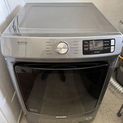MAYTAG Smart Extra Power Washer + Dryer 