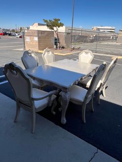 Dining table set