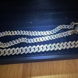 5 1/2  VS Carat Bracelet 8in Bustdone Lock 10in. Gold Two Tone Chain 4 1-2 Diamond Chain..