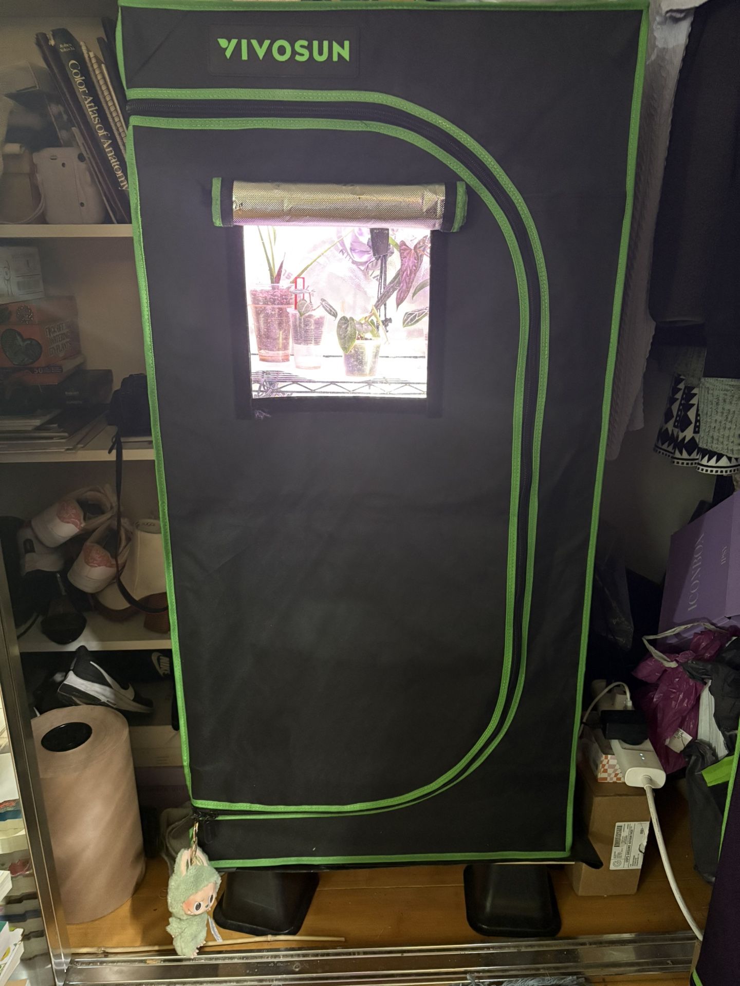 4x2x2ft Vivosun Grow Tent + Accessories