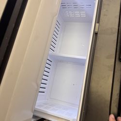 Samsung 23 cu. ft. Bespoke Counter Depth 4-Door French Door Refrigerator with Beverage Center