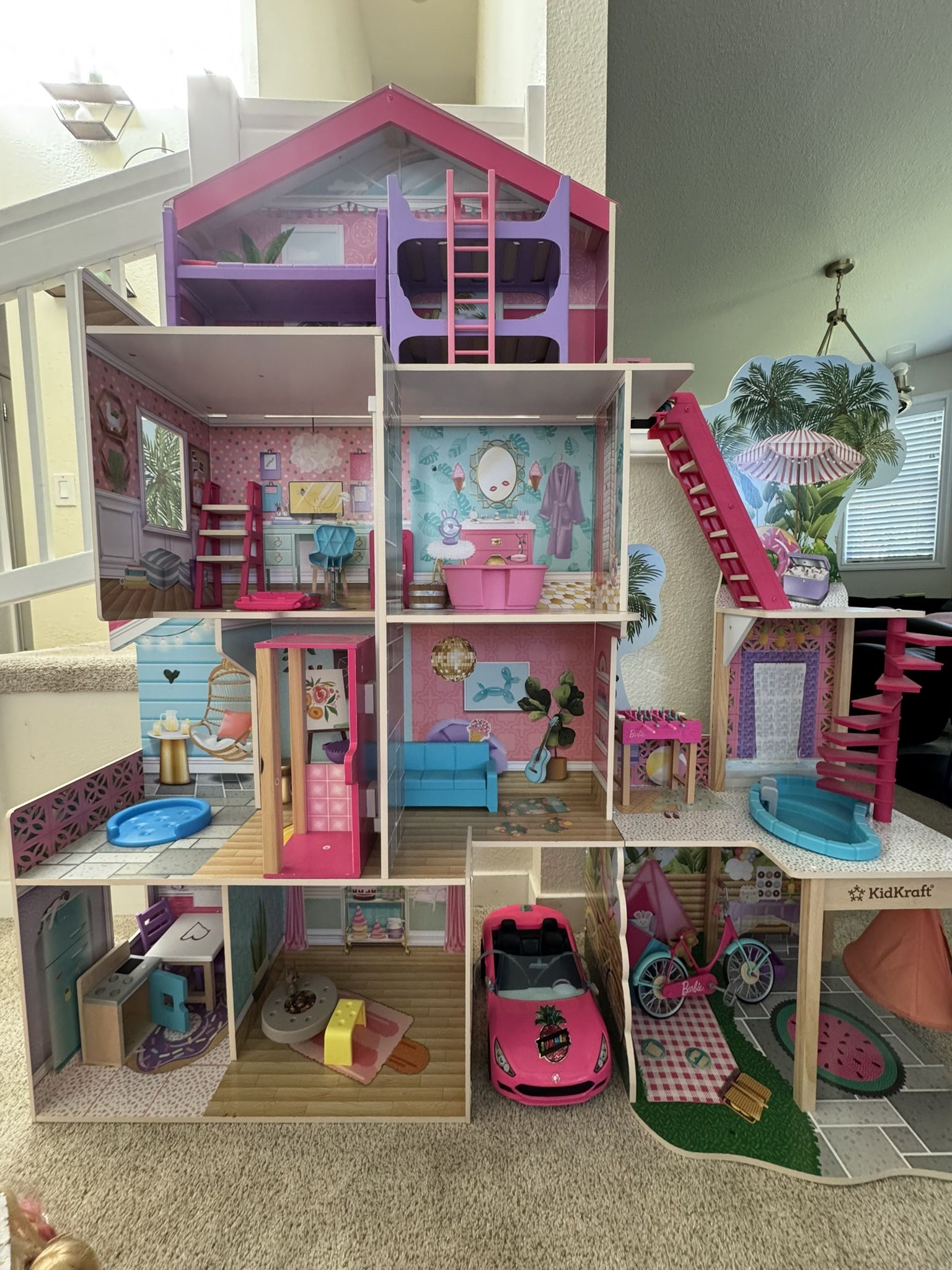 KidsKraft/Barbie Dollhouse