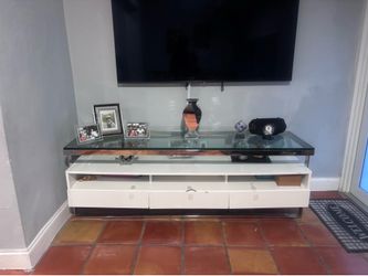 Tv console