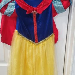 Girls Disney Princess Snow White Costume Size 4/5