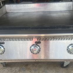 2019 Star Ultramax 36” Flat Griddle 