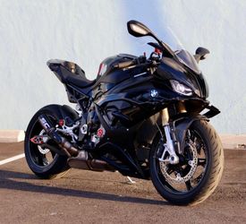 2024 BMW S1000 RR