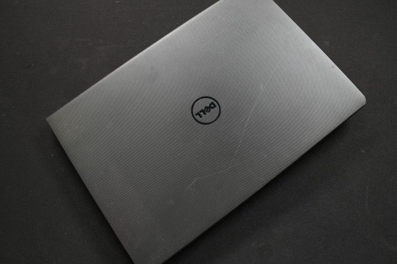 Dell Inspiron 15 (2017)