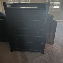 Black, 5-drawer Dresser