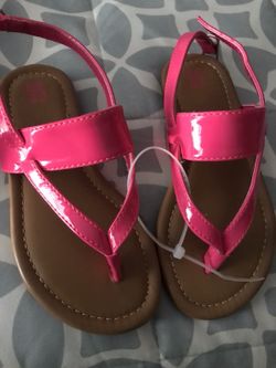 Girls toddler sandals. Size 10. Brand new.