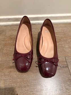 Burgundy flats, size 7