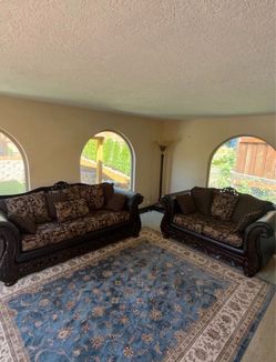 Elegant Sofa Set