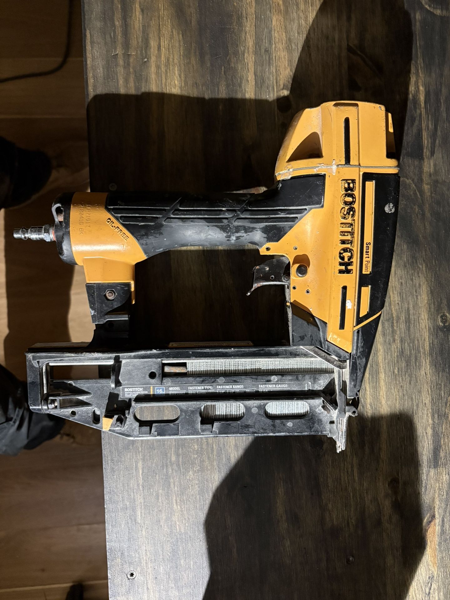 Bostitch Finish Nailer 16