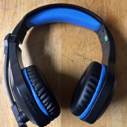 Fachixy FC100 Wireless Gaming Headset with Microphone
