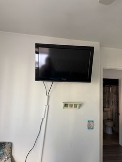 Toshiba wall mounted Tv