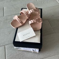 Gucci Sandals Size 37