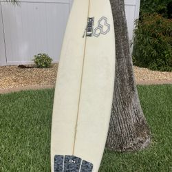 Surfboard 