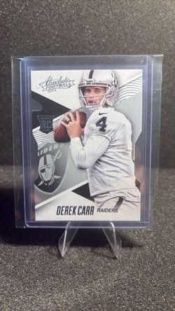 2014 Absolute Football Derek Carr Rookie Card