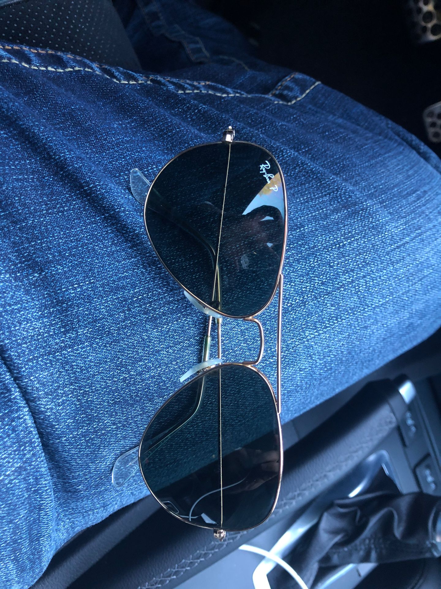 Ray ban sunglasses. Polarized aviators