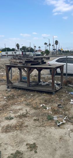 Free table