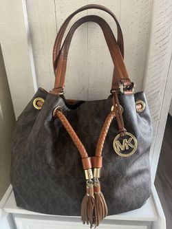 MICHAEL KORS