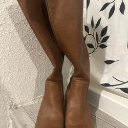 Women’s boots7m