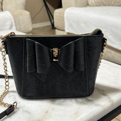 Beautiful black purse $15