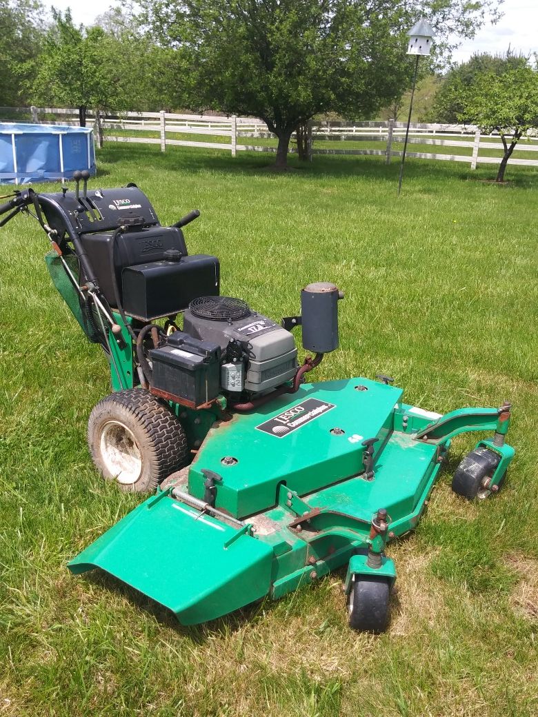 Lesco 48inch Hydro electric start wellmaintained runs excellent for