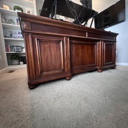 Executive Desk Must Go Make Offer 