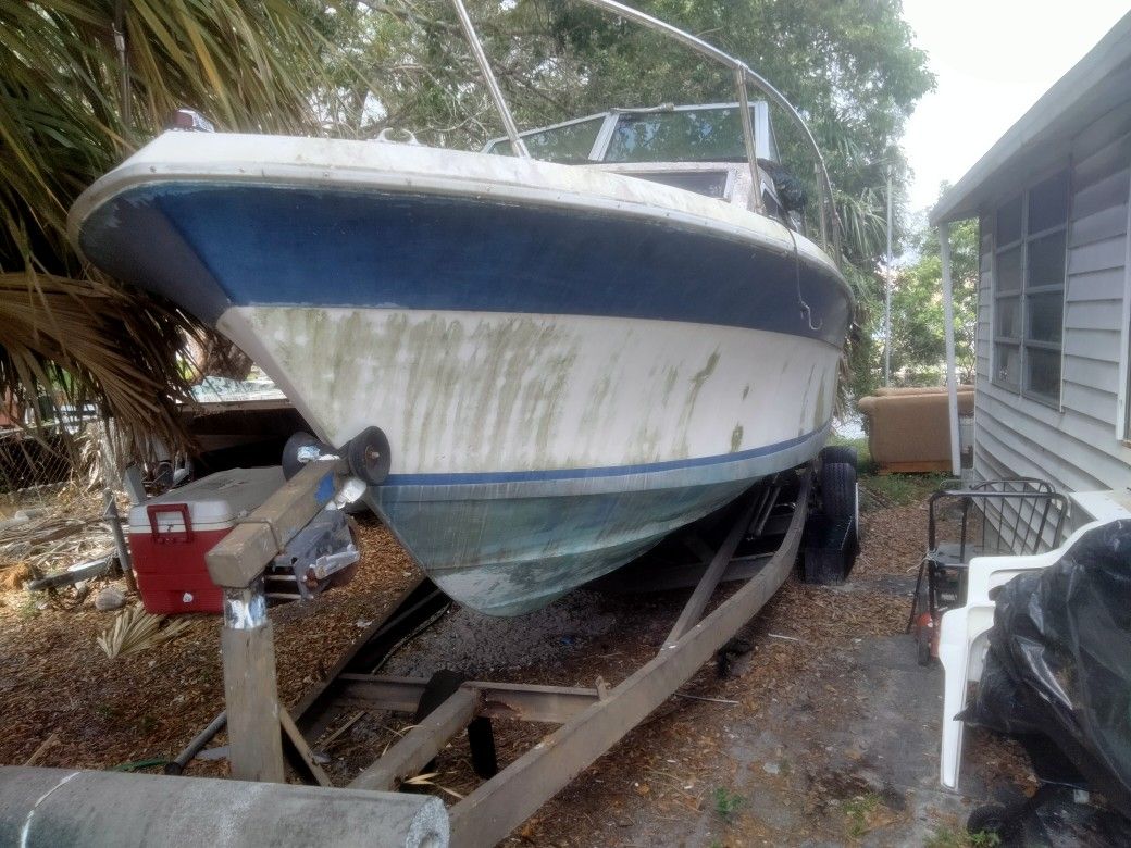 24 Ft Boat for Sale in Miramar, FL - OfferUp