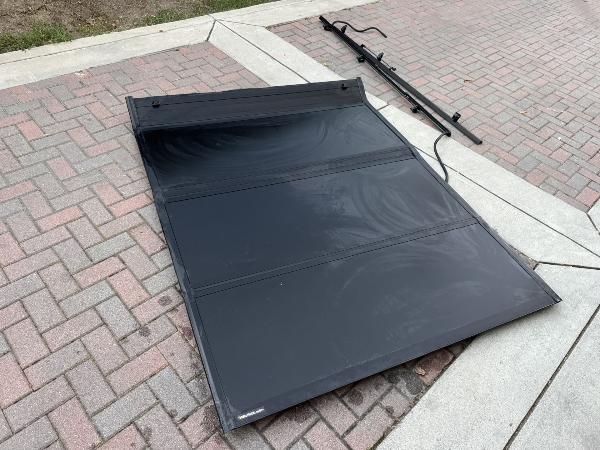 Real Truck Bed Cover For 2019 To 2025 Gmc Sierra And Chevy Silverado