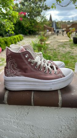 Converse / purple/ designed
