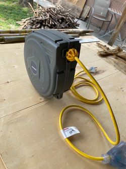 Retractable Extension Cord Reel