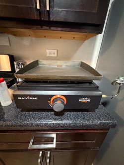 Blackstone Adventure Ready Outdoor Griddle, 17 Inch Single-Burner Portable Flat Top Grill, Black