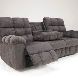 Acieona Reclining Sofa 