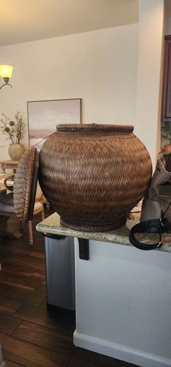 Large rattan basket
