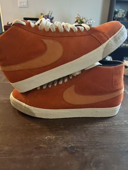DS Nikes