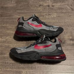 Nike 270 React Men’s Shoes 